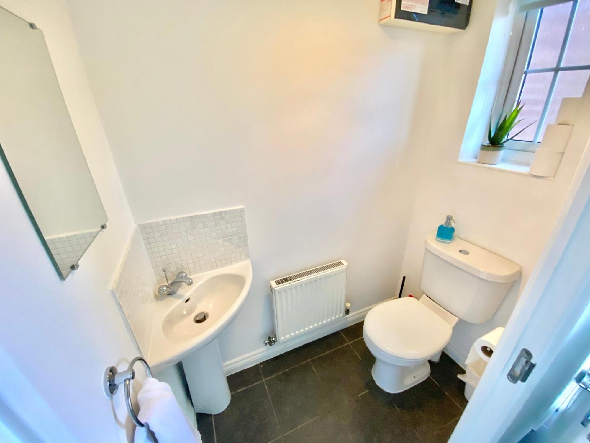 Villa Free Private Parking! Oakley House And Garden! Fully Equipped 4 Comfy Beds Corby Esterno foto