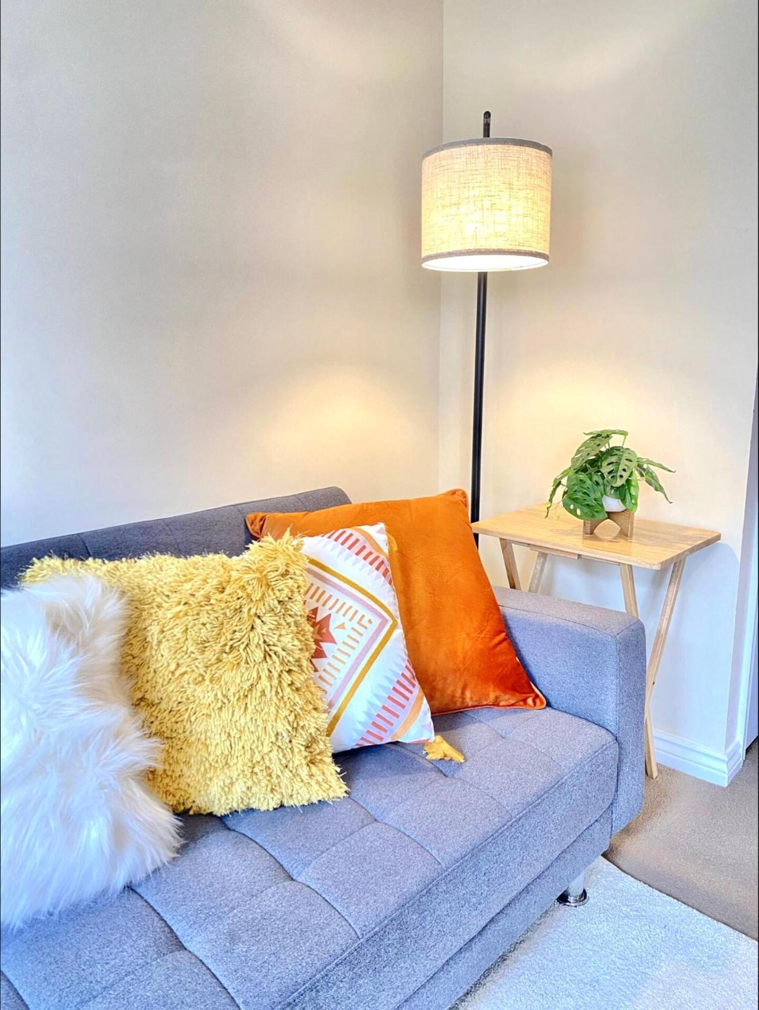 Villa Free Private Parking! Oakley House And Garden! Fully Equipped 4 Comfy Beds Corby Esterno foto