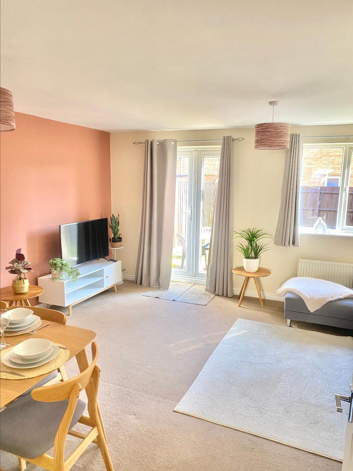 Villa Free Private Parking! Oakley House And Garden! Fully Equipped 4 Comfy Beds Corby Esterno foto